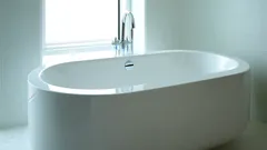 Jak snadno odstranit vápenaté a rezavé skvrny ve vaně